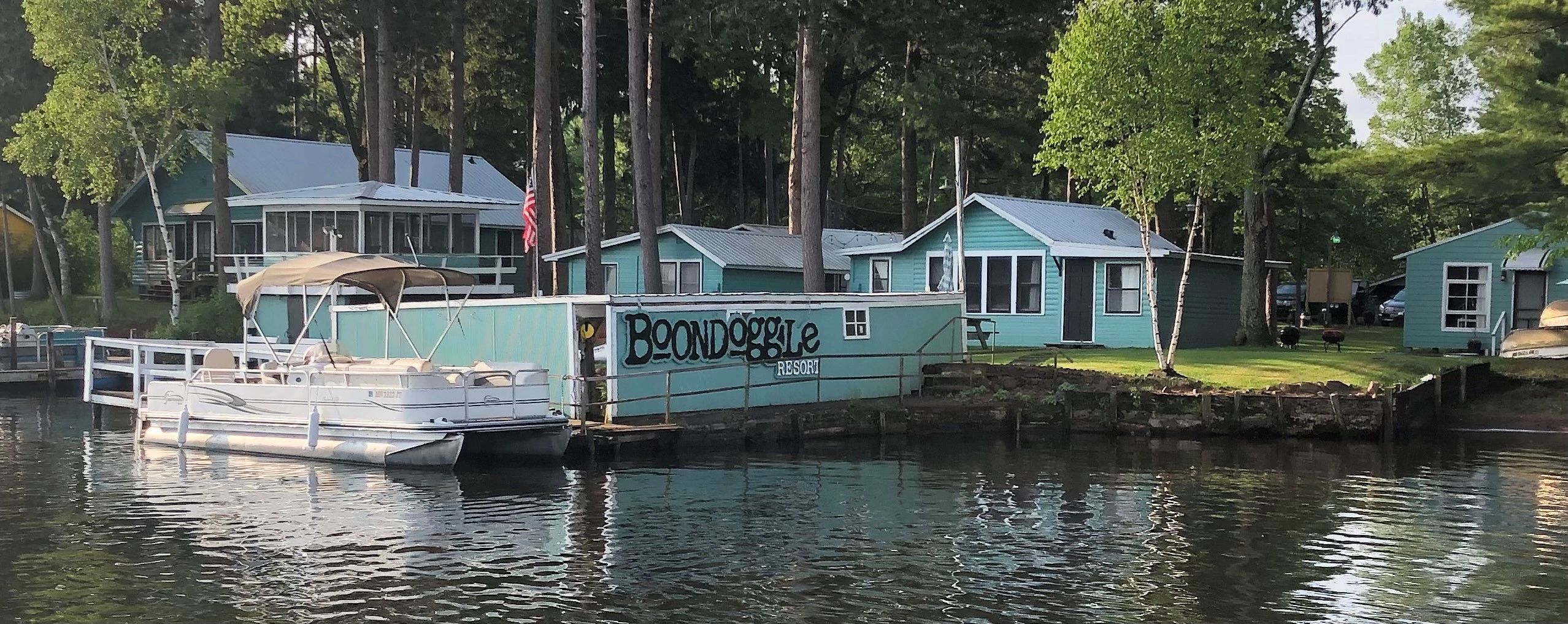 Lake Resort / Cabins / Chetek, WI